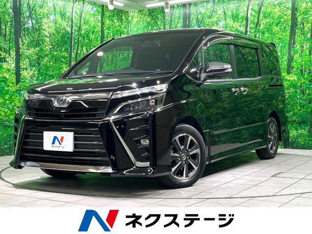 TOYOTA VOXY 2018
