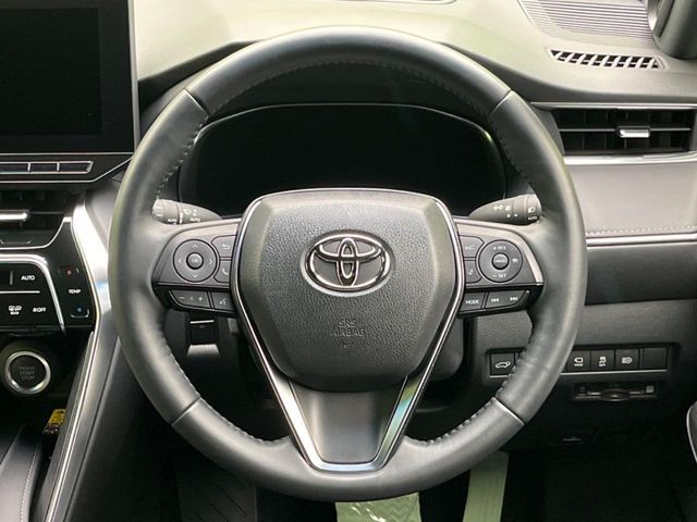 TOYOTA HARRIER 2WD 2024