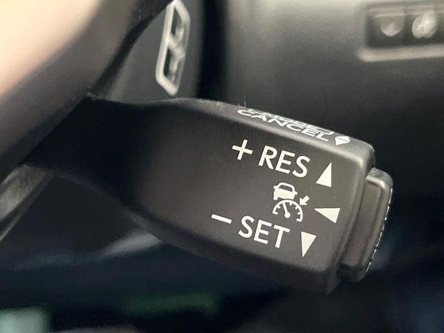 TOYOTA LEXUS IS300h 2013