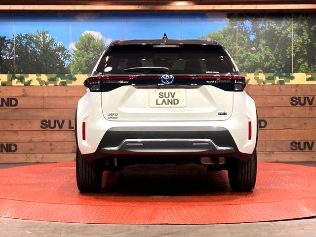 TOYOTA YARIS CROSS HYBRID 2023