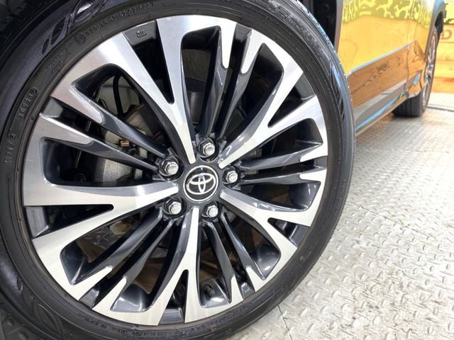 TOYOTA YARIS CROSS HYBRID 2023