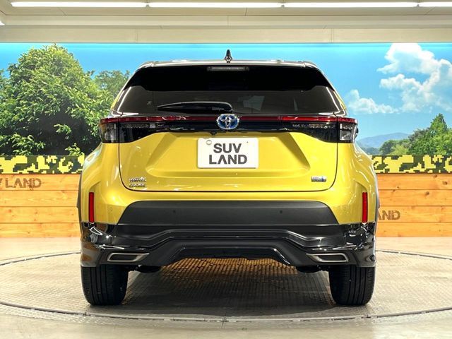 TOYOTA YARIS CROSS HYBRID 2023