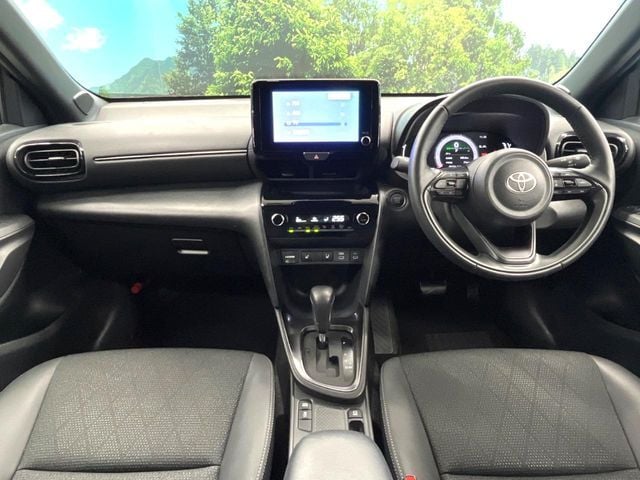 TOYOTA YARIS CROSS 2025