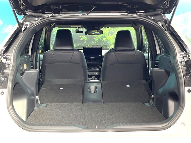 TOYOTA YARIS CROSS 2025