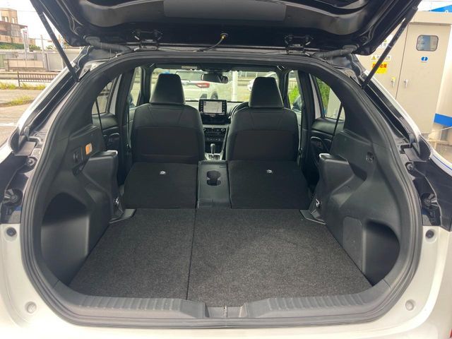 TOYOTA YARIS CROSS HYBRID 2023