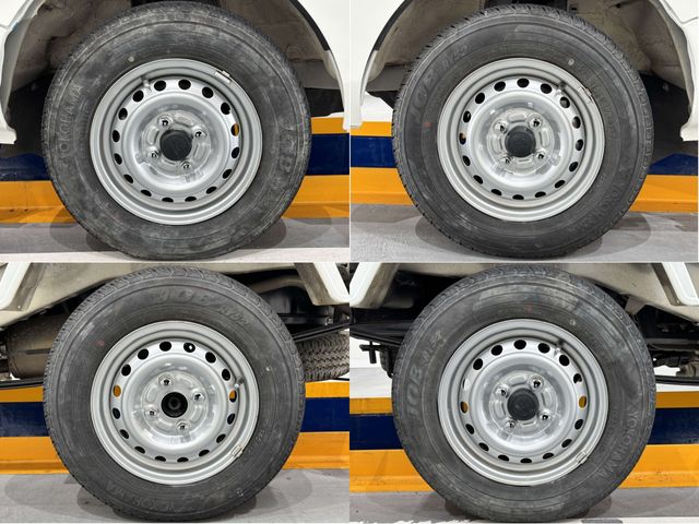 DAIHATSU HIJET truck 4WD 2017