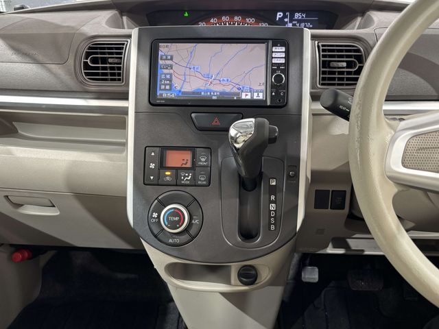 DAIHATSU TANTO 2014