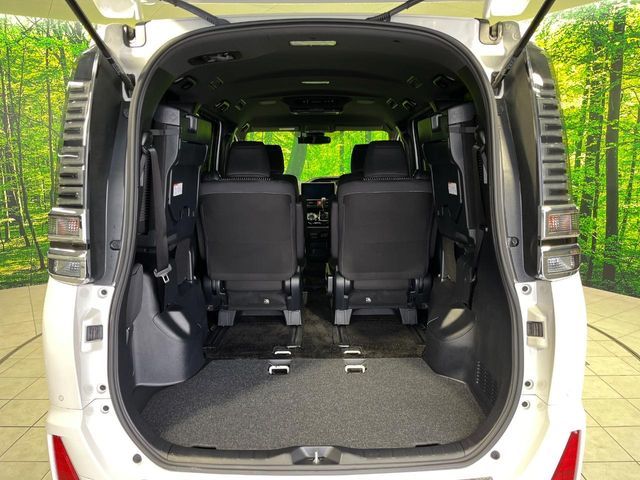 TOYOTA VOXY 4WD 2019