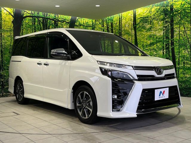 TOYOTA VOXY 4WD 2019