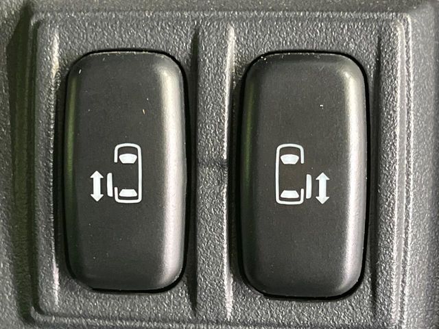 MITSUBISHI DELICA D:5 4WD 2016