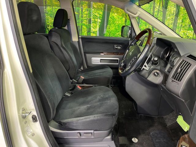 MITSUBISHI DELICA D:5 4WD 2016