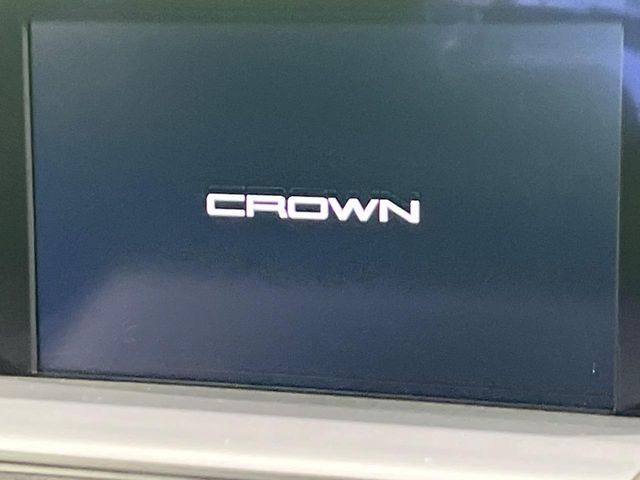 TOYOTA CROWN sedan hybrid 4WD 2018