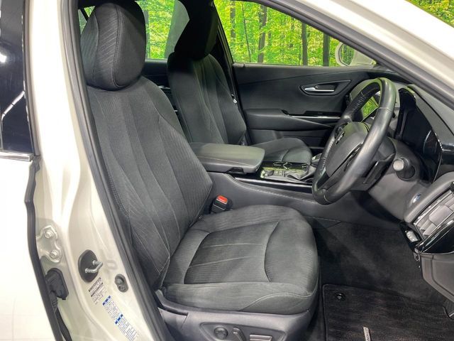 TOYOTA CROWN sedan hybrid 4WD 2018