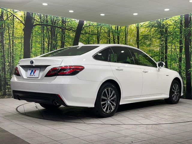 TOYOTA CROWN sedan hybrid 4WD 2018