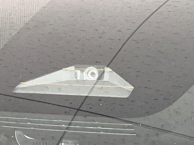 TOYOTA NOAH HYBRID 4WD 2023