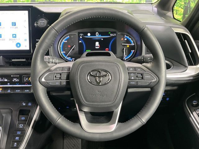 TOYOTA NOAH HYBRID 4WD 2023