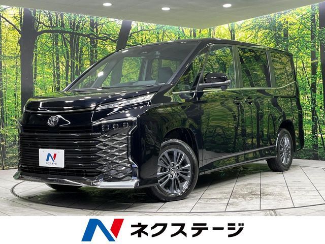 TOYOTA VOXY 4WD 2025
