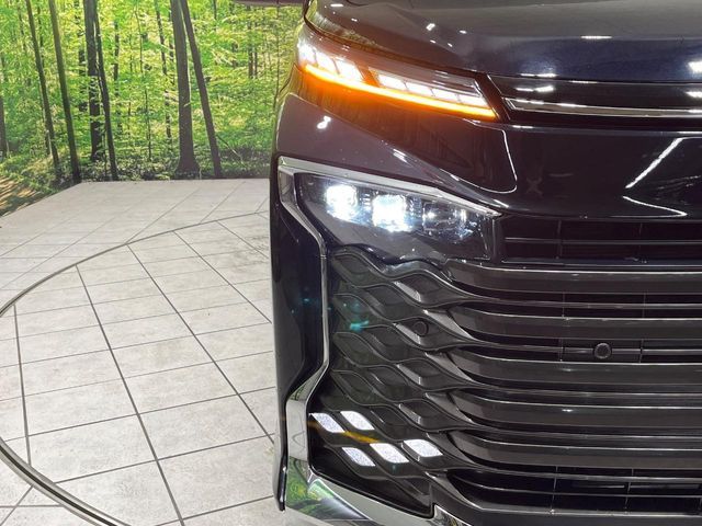 TOYOTA VOXY 4WD 2025