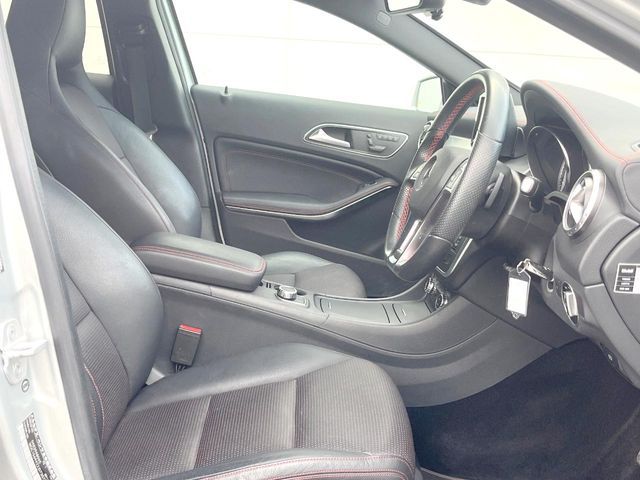 MERCEDES BENZ MERCEDES BENZ GLA class 2015