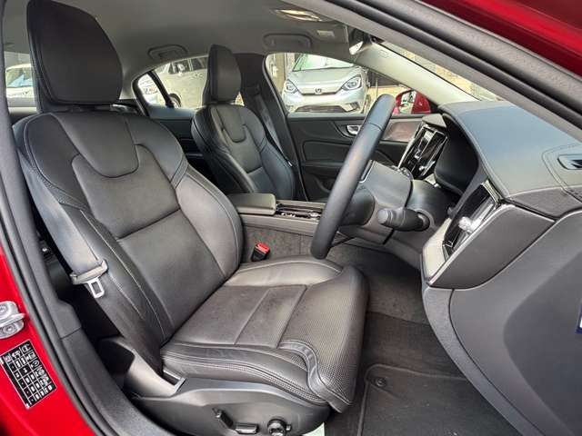 VOLVO VOLVO S60 2023