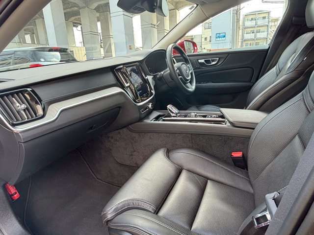 VOLVO VOLVO S60 2023