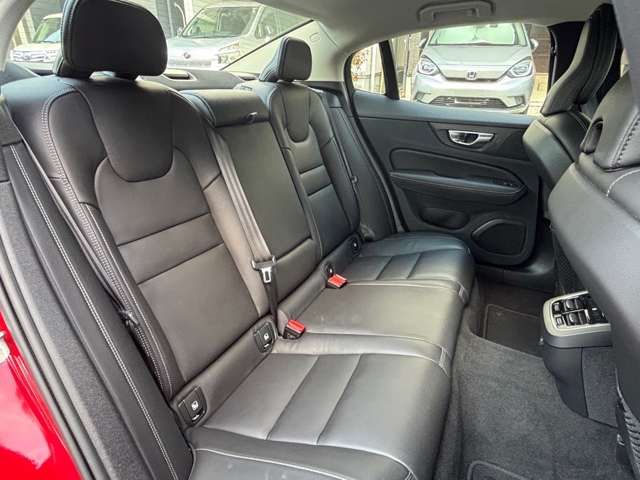 VOLVO VOLVO S60 2023