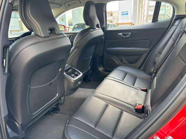 VOLVO VOLVO S60 2023