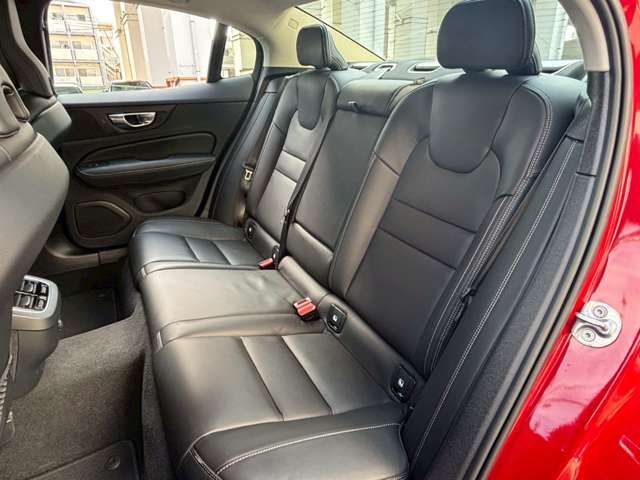 VOLVO VOLVO S60 2023