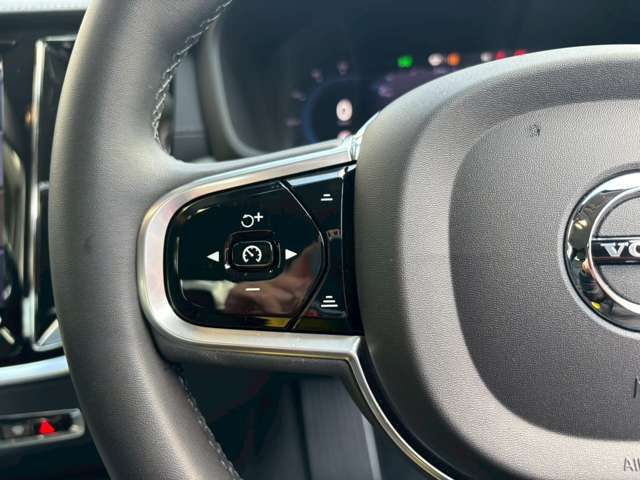 VOLVO VOLVO S60 2023