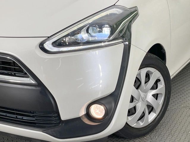 TOYOTA SIENTA 2018