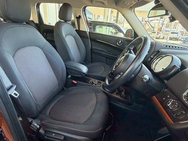 BMW BMW MINI COOPER D CROSSOVER 2017