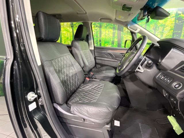 MITSUBISHI DELICA D:5 4WD 2023