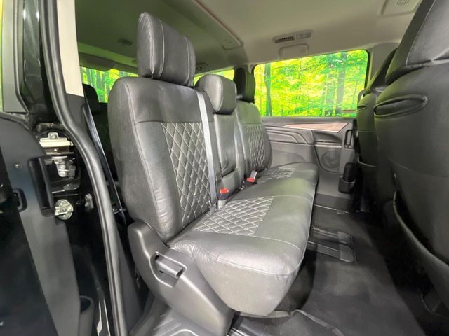 MITSUBISHI DELICA D:5 4WD 2023