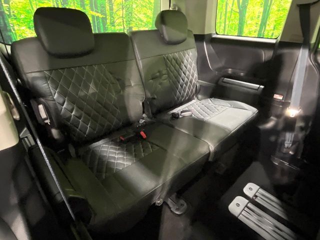 MITSUBISHI DELICA D:5 4WD 2023