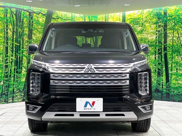 MITSUBISHI DELICA D:5 4WD 2023