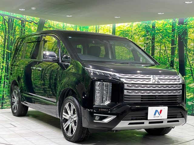 MITSUBISHI DELICA D:5 4WD 2023