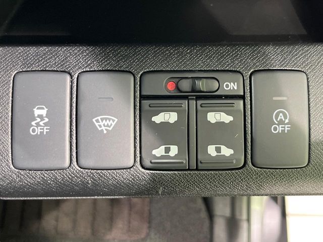 HONDA STEPWAGON SPADA 4WD 2014