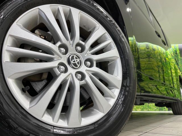 TOYOTA NOAH 4WD 2023