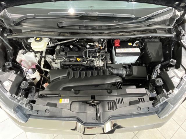 TOYOTA NOAH 4WD 2023