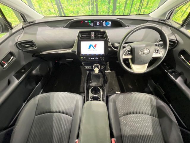 TOYOTA PRIUS 4WD 2016