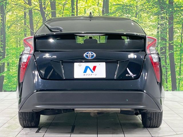TOYOTA PRIUS 4WD 2016