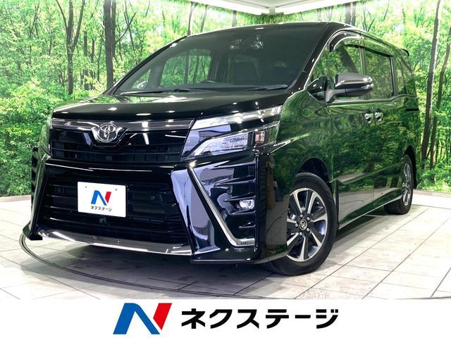 TOYOTA VOXY 2020