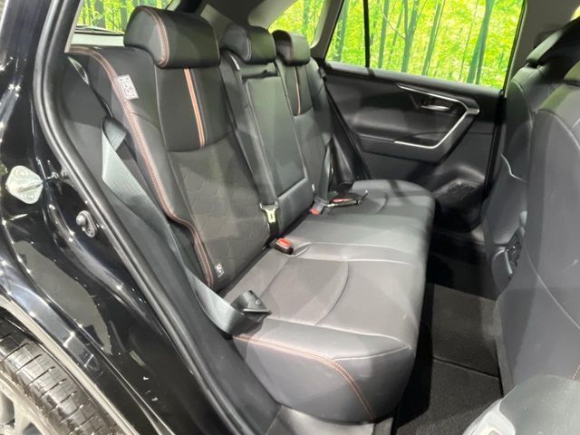 TOYOTA RAV4 4WD 2025