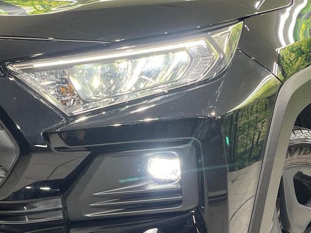 TOYOTA RAV4 4WD 2025