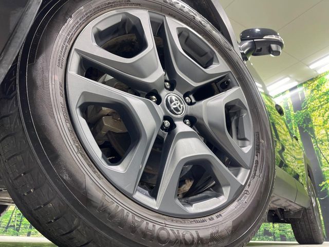 TOYOTA RAV4 4WD 2025