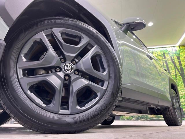 TOYOTA RAV4 4WD 2023