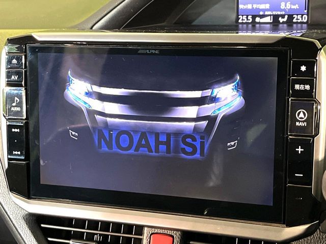 TOYOTA NOAH 2017