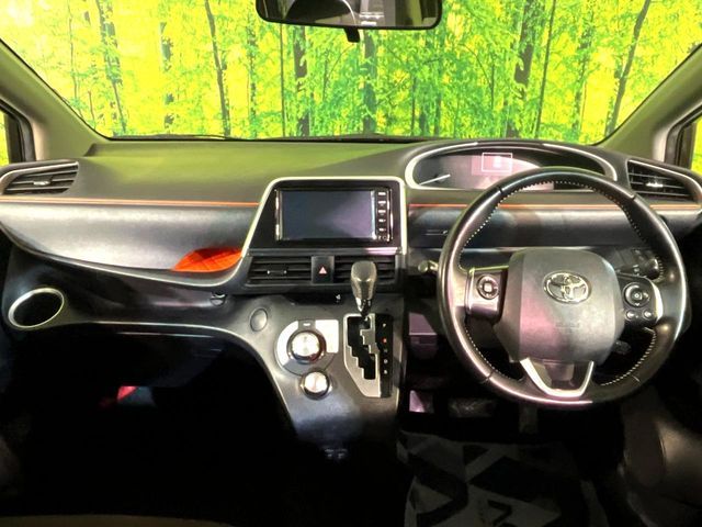 TOYOTA SIENTA HYBRID 2020