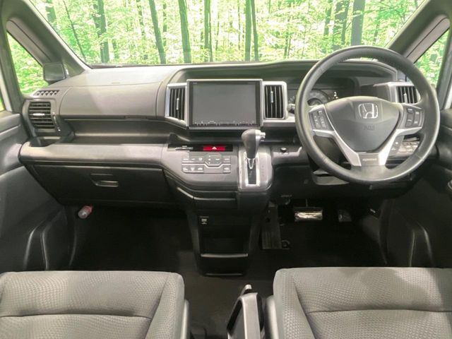HONDA STEPWAGON SPADA 2013