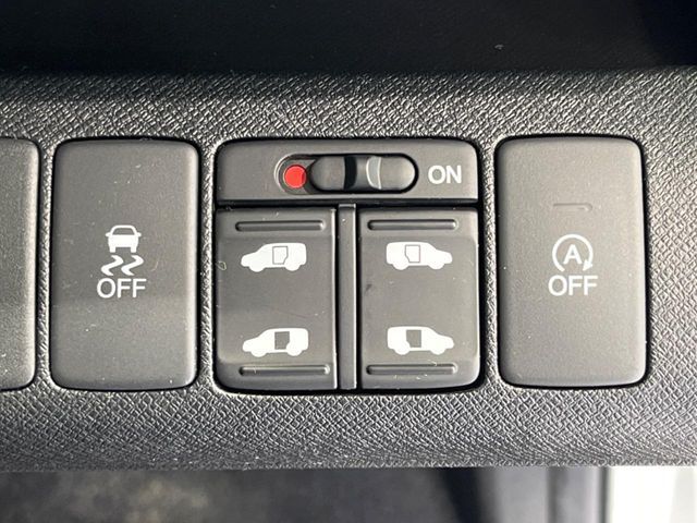 HONDA STEPWAGON SPADA 2013